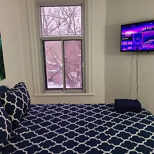 Tv + Netflix / High Speed Internet / C Montréal