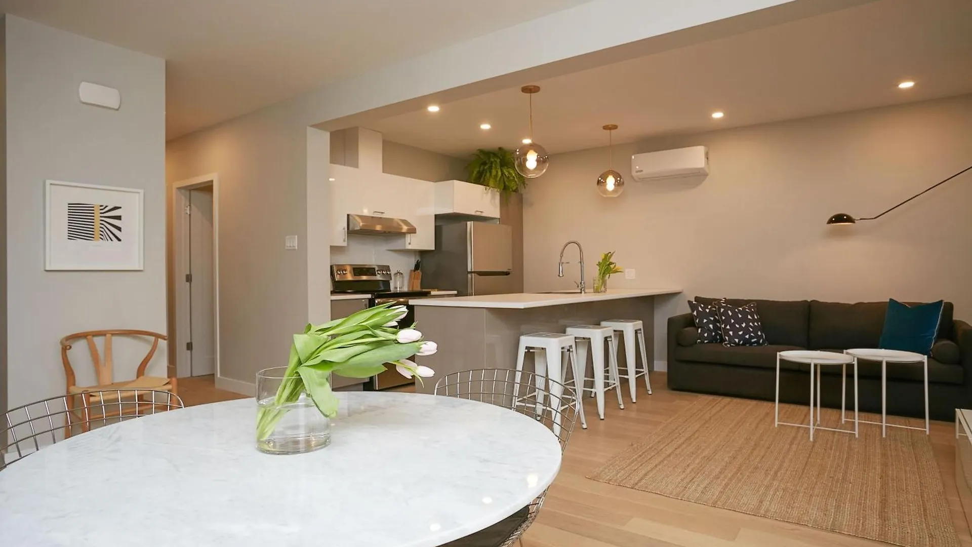 Explore Montreal From Sleek Contemporary Apartment By Den Stays contacts